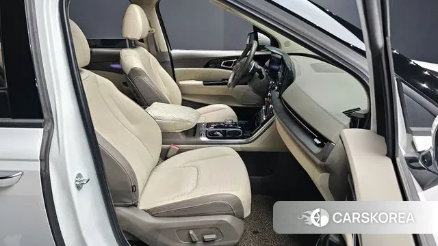 Kia Carnival 4th generation 2023 Белый из Кореи, фото 2