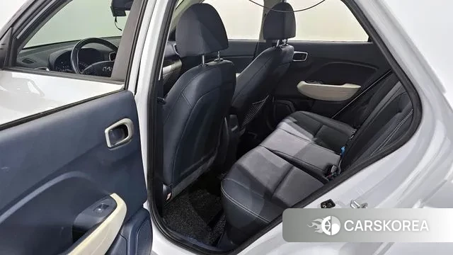 Hyundai Venue 2021 Белый из Кореи, фото 2