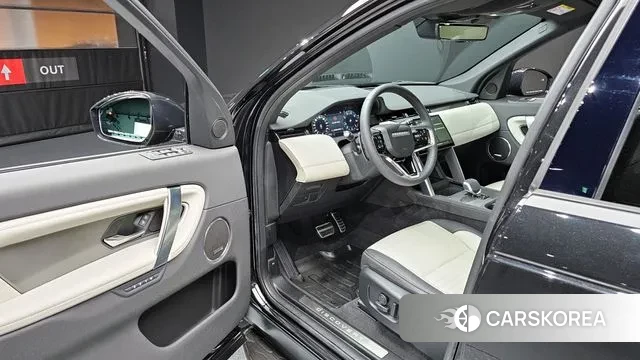 Land Rover Discovery Sports 2nd Generation 2025 Черный из Кореи, фото 2