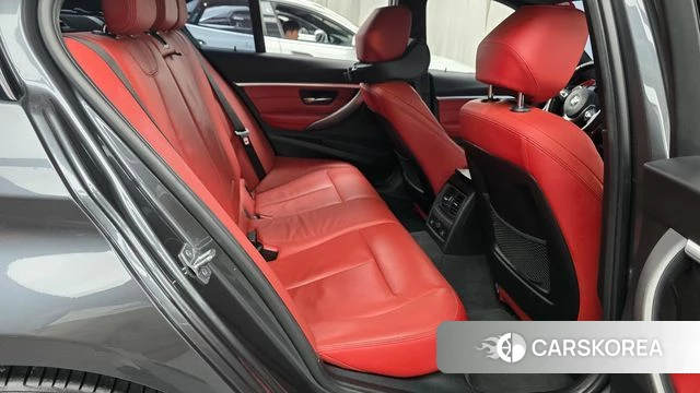 BMW 3 Series (F30) 2018 Серый из Кореи, фото 2