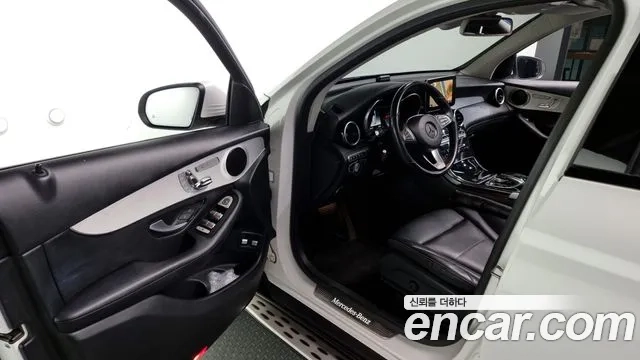 Mercedes-Benz GLC-Class X253 2018 Белый из Кореи, фото 2