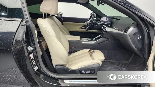 BMW 4 Series (G22) 2023 Черный из Кореи, фото 2