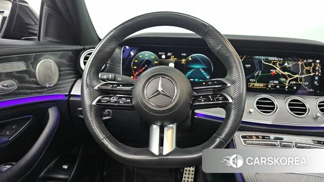 Mercedes-Benz E-Class W213 2023 Черный из Кореи, фото 2
