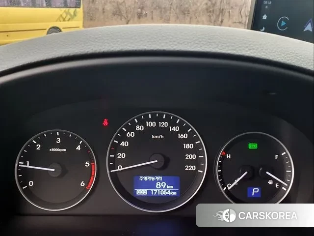 Hyundai The New Grand Starex 2018 Серебристо-серый из Кореи, фото 2