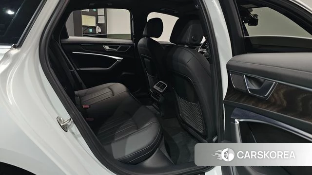 Audi A6 (C8) 2021 Белый из Кореи, фото 2