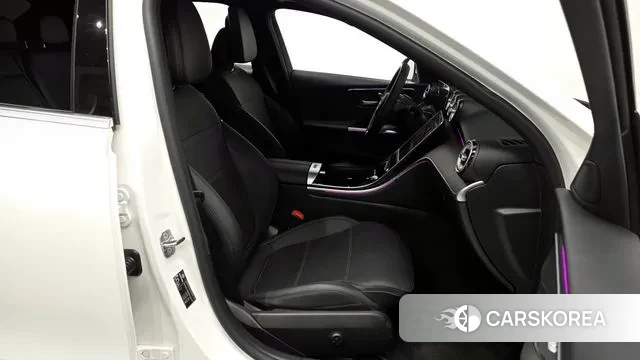 Mercedes-Benz C-Class W206 2023 Белый из Кореи, фото 2