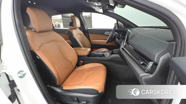 Kia Sportage 5th Generation 2023 Белый из Кореи, фото 2