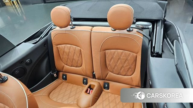 Mini Cooper S Convertible 2023 Серебристо-серый из Кореи, фото 2
