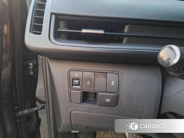 Hyundai Staria 2021 Черный из Кореи, фото 2