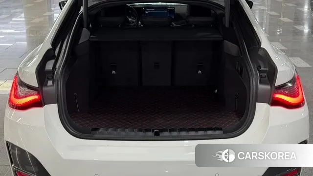 BMW i4 2023 Белый из Кореи, фото 2