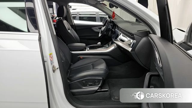 Audi Q7 (4M) 2021 Белый из Кореи, фото 2