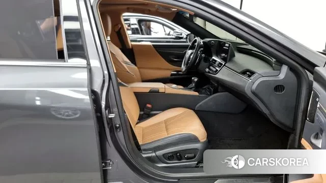 Lexus ES300h 7th generation id 2884617 из Кореи 2