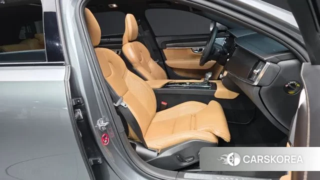 Volvo V90 Cross-Country 2019 Серый из Кореи, фото 2