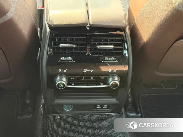 BMW 5 Series (G30) 2023 Серый из Кореи, фото 2