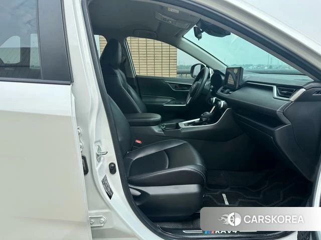 Toyota RAV4 Rongfang 2023 Белый из Китая, фото 2