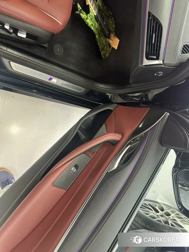 BMW 5 series PHEV 2021 Черный из Китая, фото 2