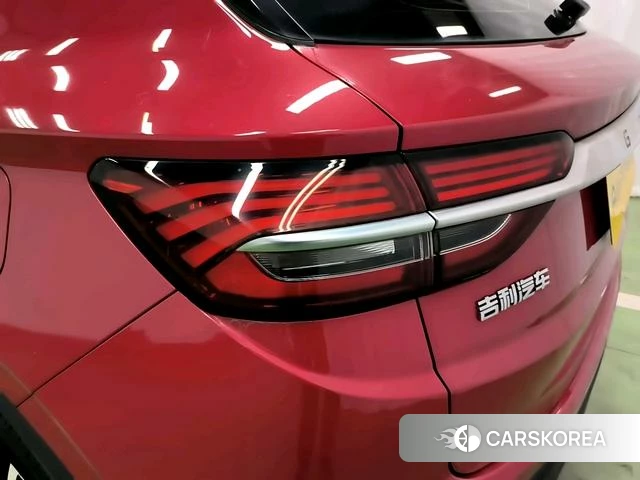 Geely Automobile Binyue 2019 Красный из Китая, фото 2
