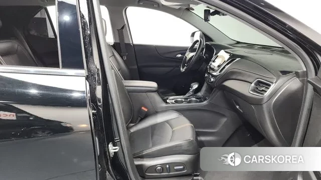 Chevrolet (GM Daewoo) The New Equinox 2022 Черный из Кореи, фото 2