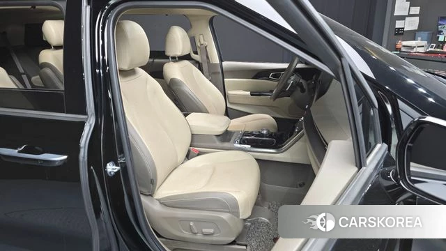 Kia Carnival 4th generation 2021 Черный из Кореи, фото 2