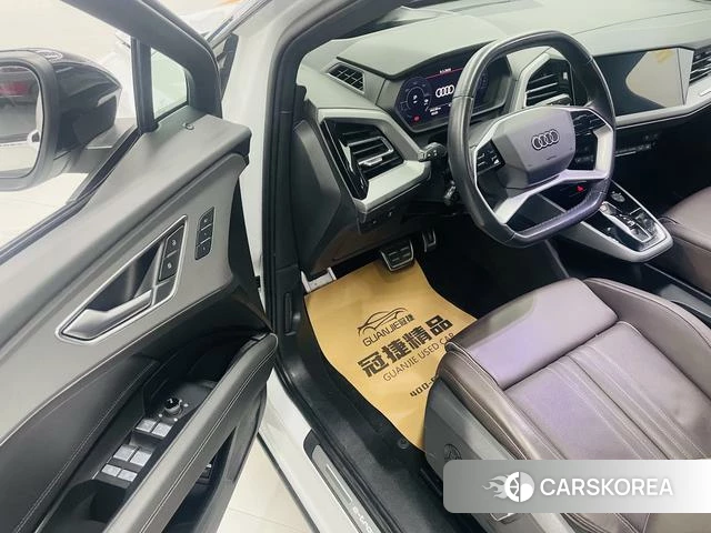 Audi Q5 e-tron 2023 Белый из Китая, фото 2