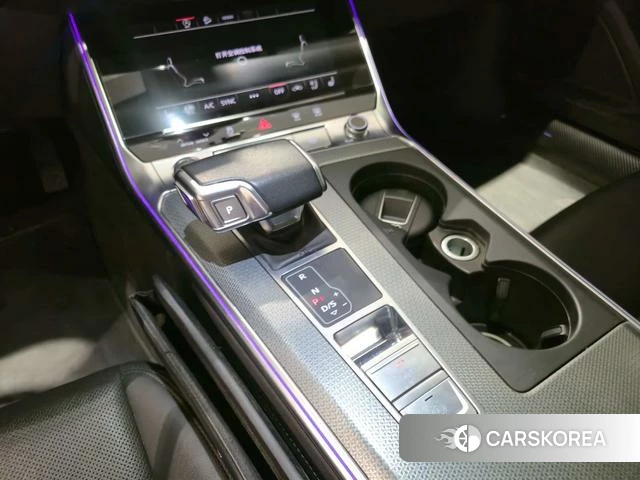 Audi A6 (import) 2023 Темно-серый из Китая, фото 2