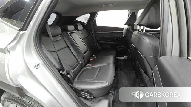 Hyundai Tucson (NX4) 2023 Серебристо-серый из Кореи, фото 2