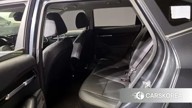 Kia Seltos 2022 Серый из Кореи, фото 2