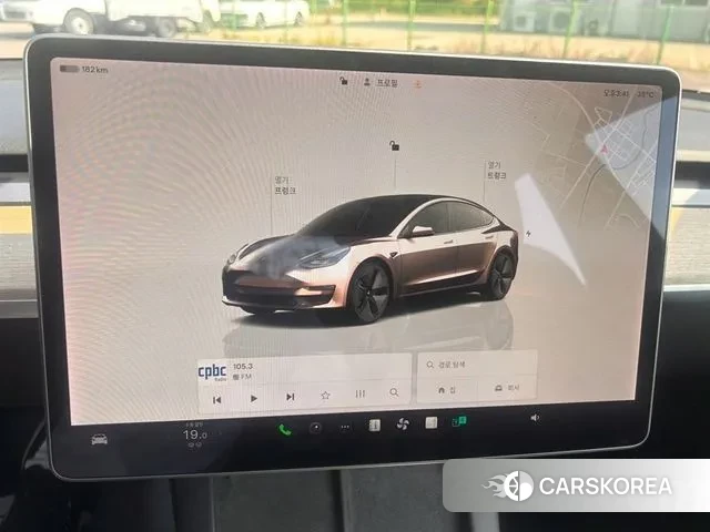 Tesla Model 3 2022 Белый из Кореи, фото 2