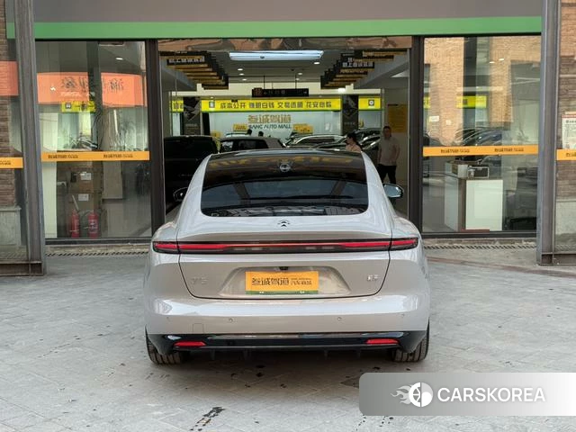Weilai ET5 2026 Серебристо-серый из Китая, фото 2