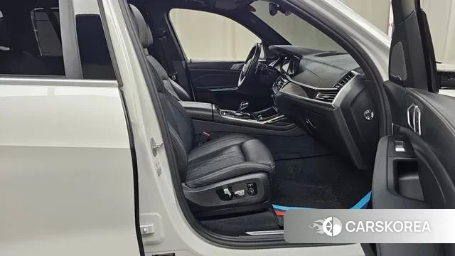 BMW X7 (G07) 2020 Белый из Кореи, фото 2