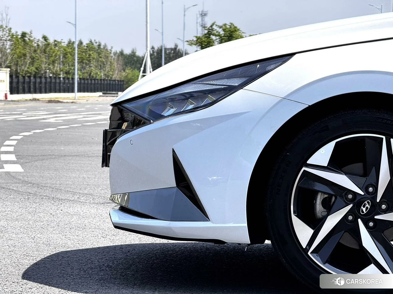 Hyundai Elantra 2022 Белый из Китая, фото 2