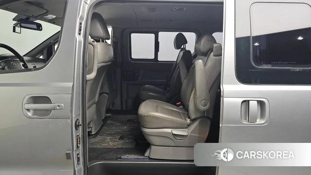 Hyundai The New Grand Starex 2018 Серебряный из Кореи, фото 2