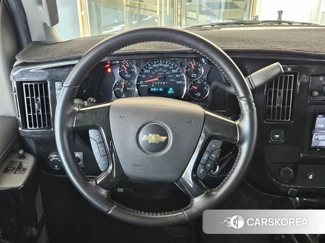 Chevrolet Express Van 2019 Серебряный из Кореи, фото 2