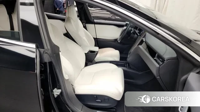 Tesla Model S 2018 Черный из Кореи, фото 2