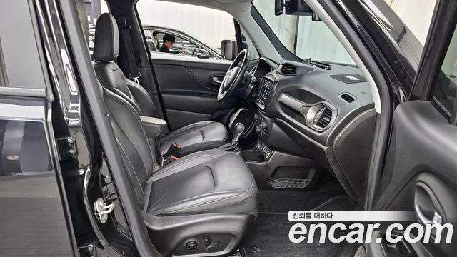 Jeep Renegade 2021 Черный из Кореи, фото 2