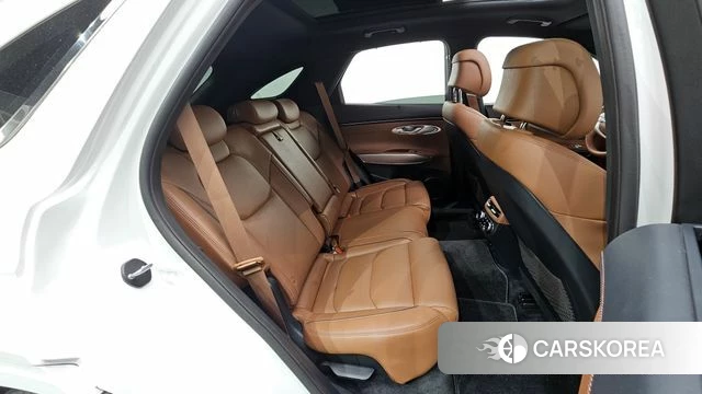 Genesis GV70 2022 Белый из Кореи, фото 2