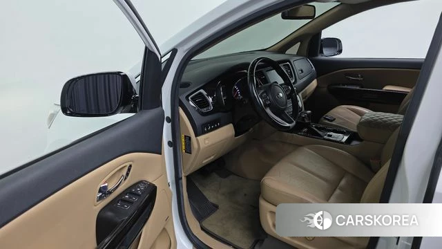 Kia The New Carnival 2018 Белый из Кореи, фото 2