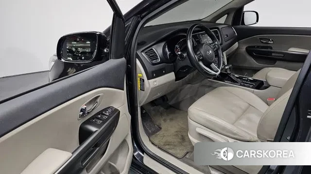 Kia The New Carnival 2018 Серый из Кореи, фото 2