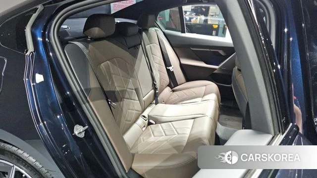 BMW 5 Series (G60) 2024 Синий из Кореи, фото 2