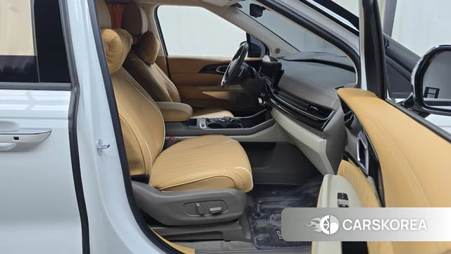 Kia The New Carnival 4th Generation 2024 Белый из Кореи, фото 2