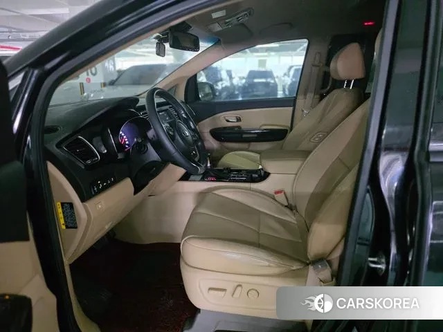 Kia The New Carnival 2019 Черный из Кореи, фото 2