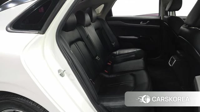 Kia K5 3rd generation 2021 Белый из Кореи, фото 2