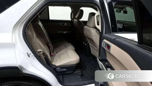 Ford Explorer 6th Generation 2023 Белый из Кореи, фото 2