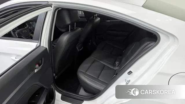 Hyundai Avante AD 2018 Белый из Кореи, фото 2