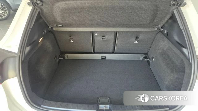 Mercedes-Benz GLA - Class H247 2025 Белый из Кореи, фото 2