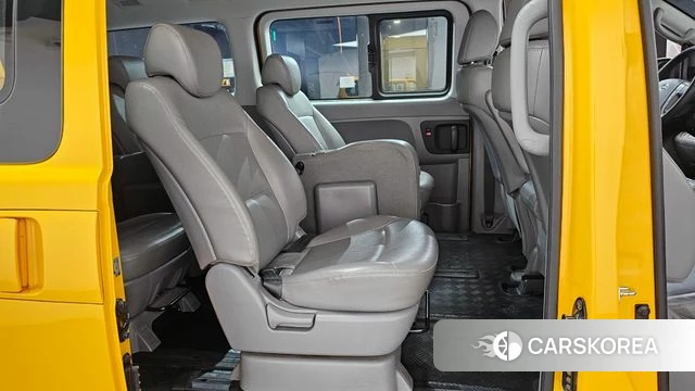 Hyundai The New Grand Starex 2021 Желтый из Кореи, фото 2