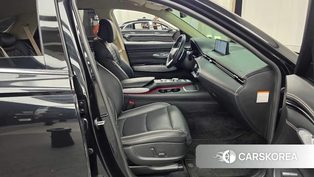 Genesis Electrified GV70 2022 Черный из Кореи, фото 2