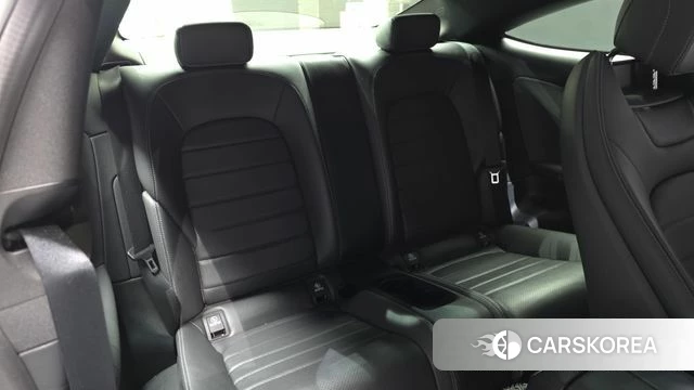 Mercedes-Benz C-Class W205 2020 Белый из Кореи, фото 2