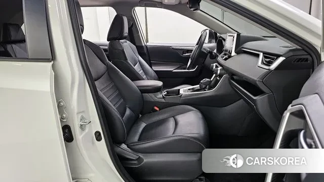 Toyota RAV4 5th Generation 2019 Белый из Кореи, фото 2