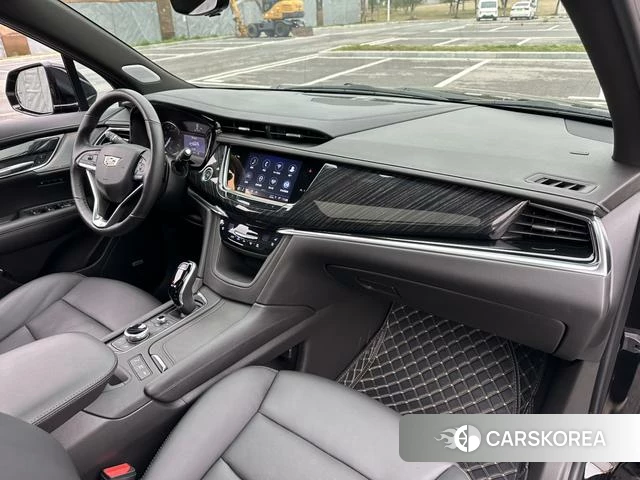 Cadillac XT6 2022 Черный из Китая, фото 2